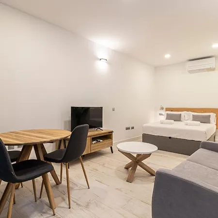 Allo San Roque Bajo C- Rooftop Community Terrace -